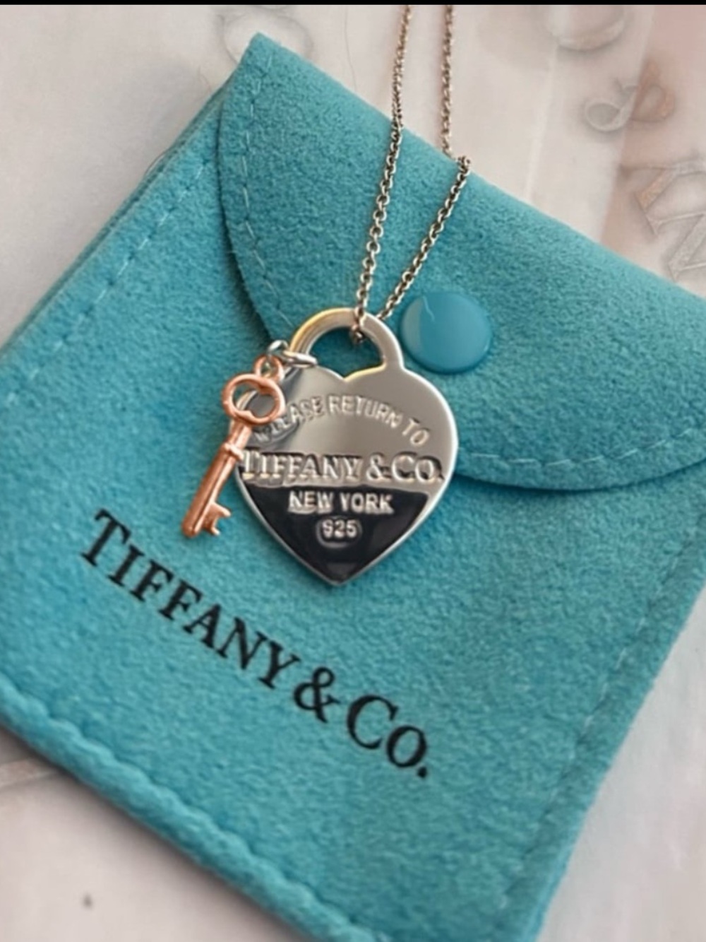Authentic TIFFANY & Co 925 Silver and Rose-gold Heart Key Pendant Necklace - Picture 4 of 11